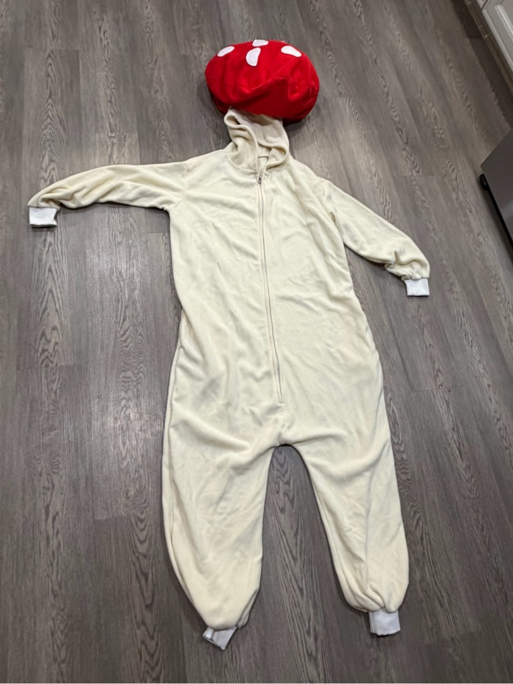 Fleece Hooded Full Zip One-Piece Mushroom Halloween Costume White/Red Size L